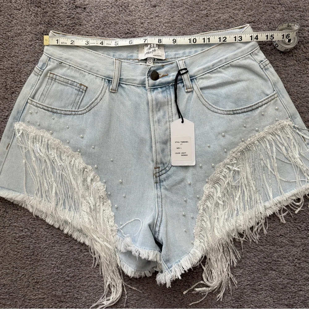 Pearl-Embellished Light Blue Fringe Denim Shorts - Picture 5 of 6